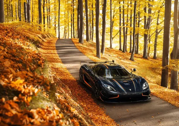 Le 10 auto di serie pi&ugrave; veloci della storia, pi&ugrave; una... pi&ugrave; l'ultima arrivata