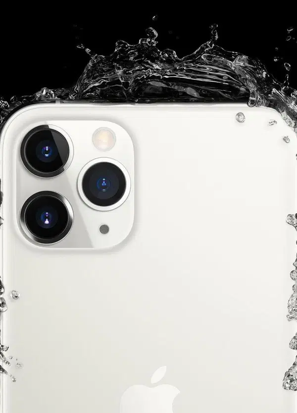 Ti &egrave; caduto in acqua il telefono? Ecco cosa fare