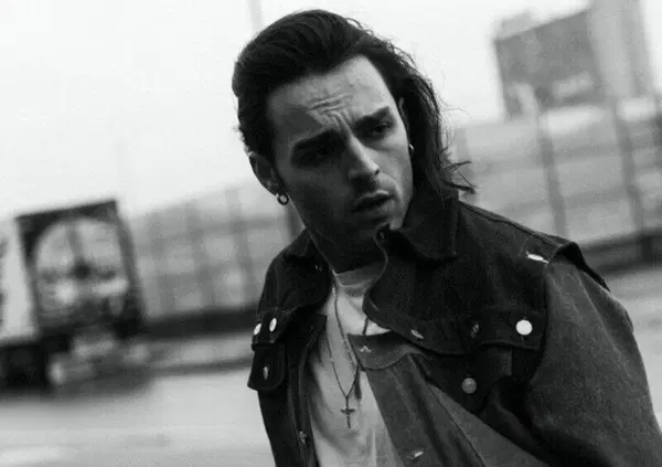 Ho ascoltato Gemelli di Ernia e sono diventata schizofrenica