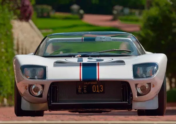 Usata ma tenuta bene: all'asta una Ford GT prototipo da 10 milioni di dollari