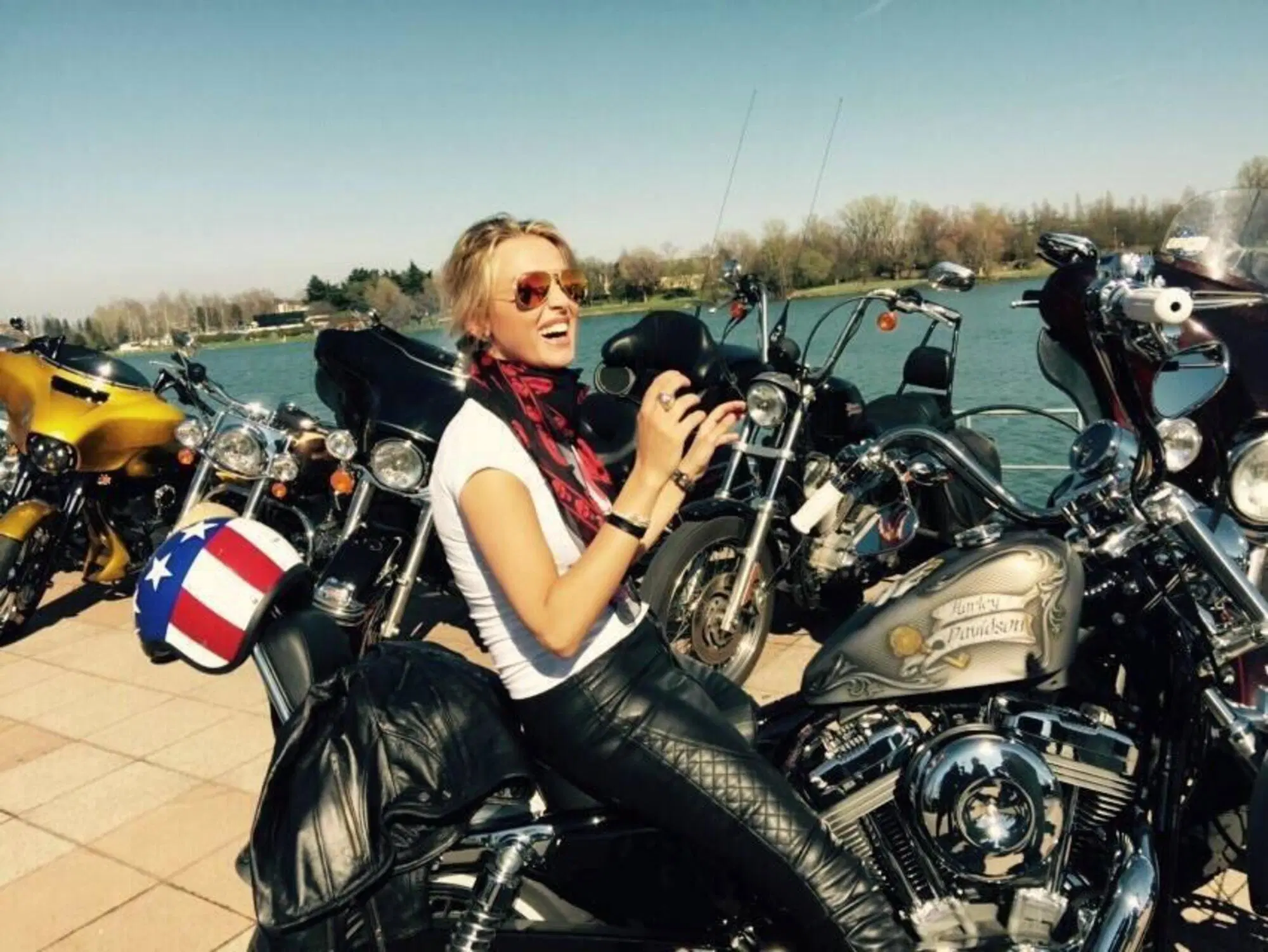 Francesca Pascale moto