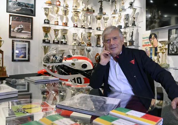 Giacomo Agostini non ha dubbi: "Yamaha deve assecondare le richieste di Valentino Rossi"
