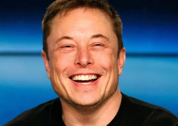 Elon Musk ci sta trollando tutti e noi non ce n'eravamo accorti
