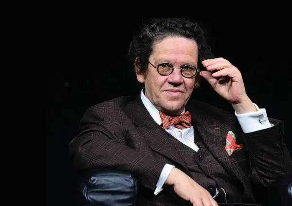 "Addio Philippe Daverio, compagno di papillon e discorsi profondissimi"
