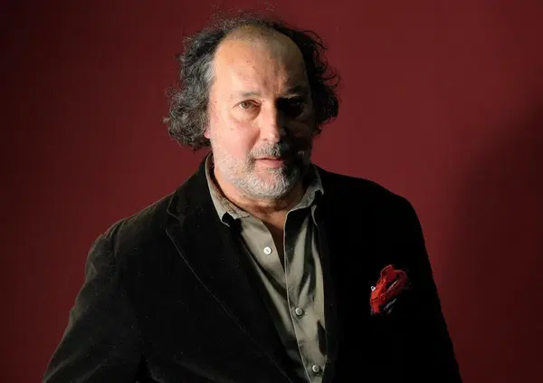 Fulvio Abbate prima del GF Vip non risparmia nessuno. L'intervista 