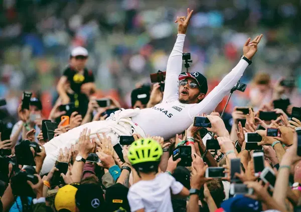 Formula1 noiosa? Proposta choc di Leo Turrini: "Paghiamo Hamilton per non correre"