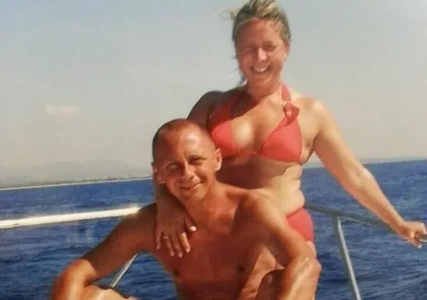 Sara non molla come il suo Doriano. Grazie a sua moglie, la morte di Romboni sta per avere giustizia