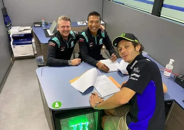 L&rsquo;sms di Graziano a Valentino Rossi: &ldquo;Bisogna crederci!&rdquo;. E sulla firma: &ldquo;Non ho fretta di diventare nonno"
