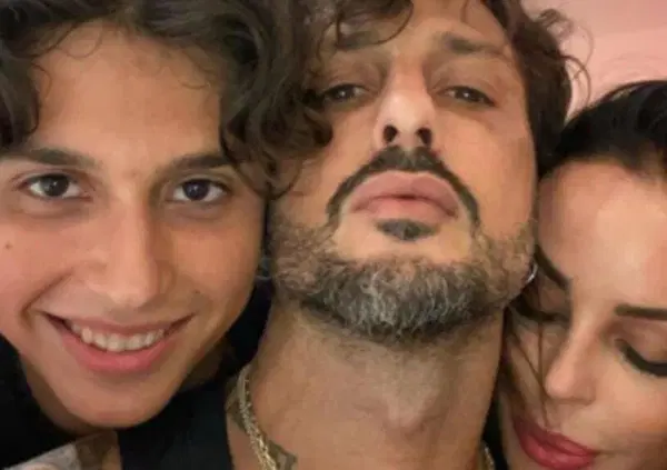 Fabrizio Corona choc a Nina Moric: &ldquo;Ti fracasserei la testa per ucciderti&rdquo;. E il figlio: &ldquo;Qui imparo il male"