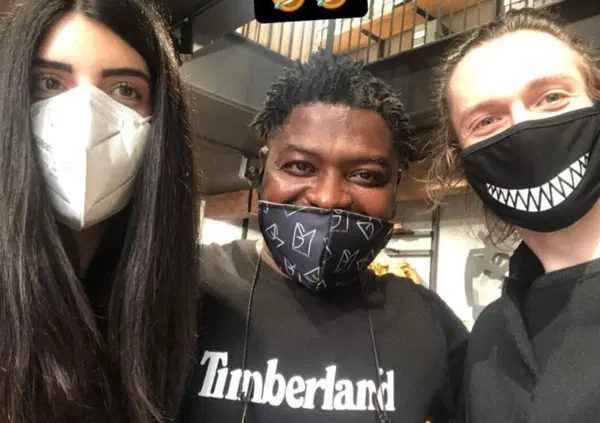 Per quanto ancora dovremmo sopportare l'umorismo di Raffaele Sollecito? 