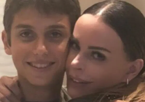 Il figlio di Fabrizio Corona e Nina Moric torna con la madre: "Grazie Signore"