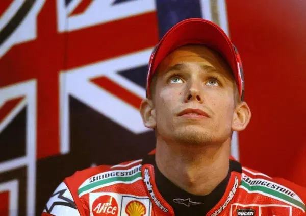 Casey Stoner &egrave; il Punk: l'eroe antidivo della MotoGP compie 38 anni