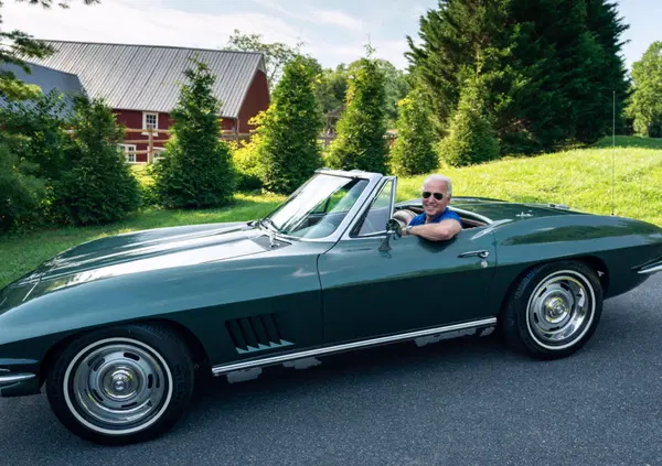 La storia d&rsquo;amore tra Joe Biden e la sua Corvette del 1967