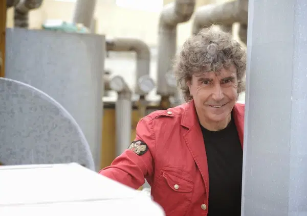 &Egrave; morto Stefano D'Orazio dei Pooh, Dodi Battaglia: "Mi indigno per chi minimizza il Covid"