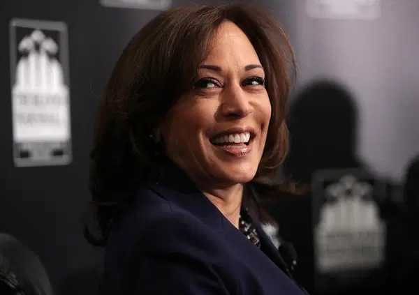 Ecco perch&eacute;  Kamala Harris non piace al #BlackLivesMatter 