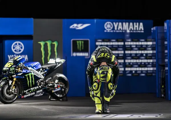 L'inchino di Valentino Rossi a Suzuki sa di futuro
