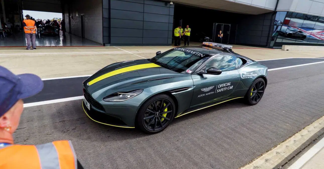 Aston Martin si prende tutto, anche la Safety Car 