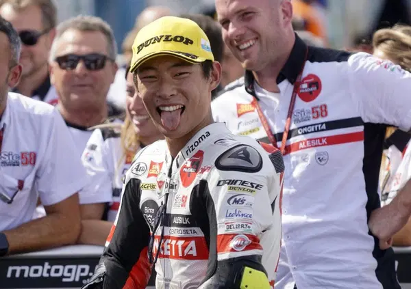 [VIDEO] Enea Bastianini insegna a Tatsuki Suzuki "Romagna Mia&rdquo; di ritorno da Portiamo