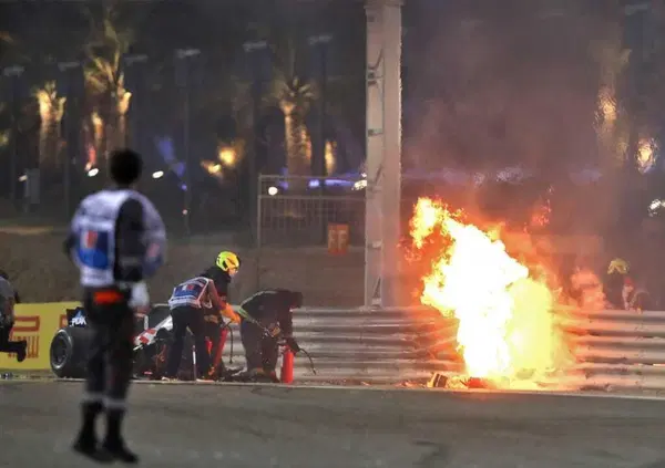 Miracolo Grosjean, il video dell'incredibile incidente in Bahrain