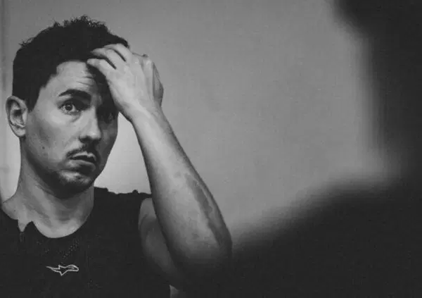 Jorge Lorenzo contro i suoi follower su Twitter: "Quando sei un campione, lo sei per sempre" 