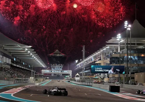 Il circuito di Yas Marina regala due biglietti per la F1, ma c'&egrave; un problemino con il nome dell'account scelto