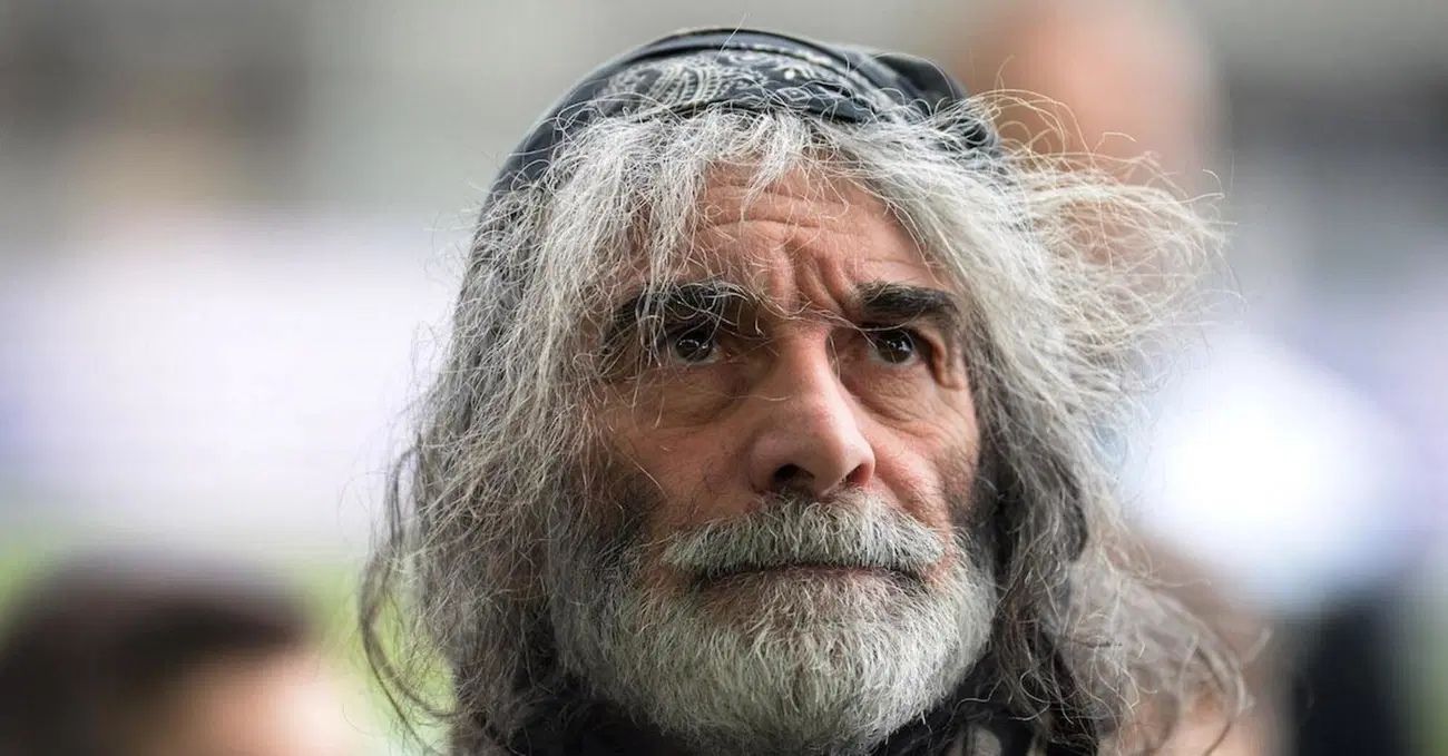 Mauro Corona: "Basta balle di Di Mare, ecco l'sms che mi ha scritto"