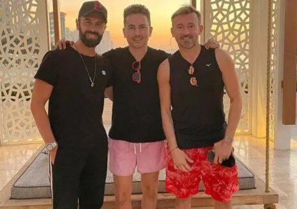 Jorge Lorenzo torna in pista: con la Ferrari all'autodromo di Dubai