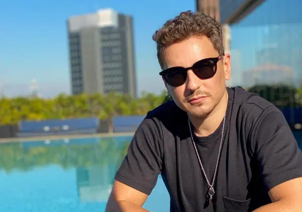 Lorenzo e Biaggi: "dopo vent&rsquo;anni di sacrifici, finalmente liberi&rdquo;. Ma Castiglioni gli fa notare un dettaglio 