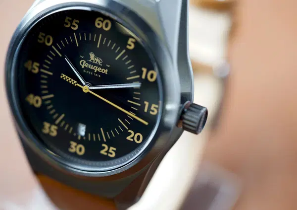Peugeot: arrivano gli orologi all'insegna della tradizione