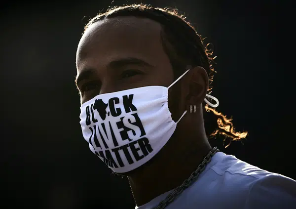 Hamilton: "Ho perso 6 kg di muscoli per colpa del Covid" 