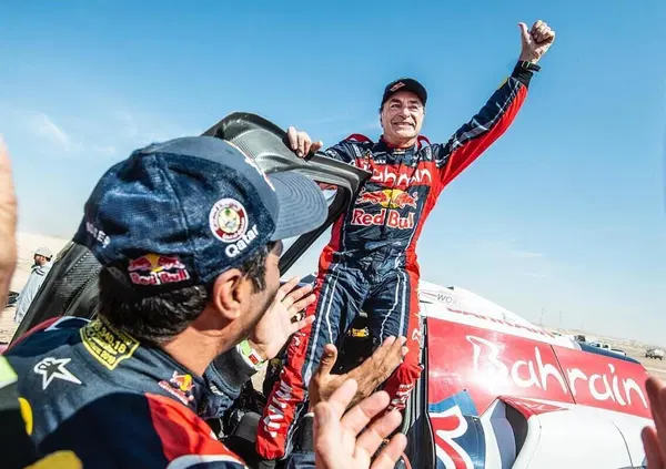 Chi &egrave; Carlos Sainz, l'uomo da battere alla Dakar 2021 