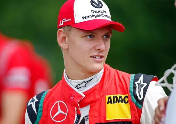 Schumacher arriva nel regno del Kaiser: "A Imola solo ricordi stupendi"