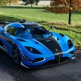 Che auto potresti comprare con i 1.4 milioni di euro delle scarpe di Kanye West 5