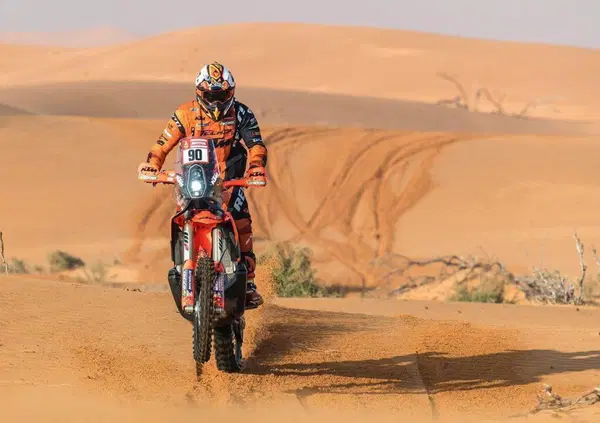 Dakar, Petrucci: &ldquo;Mi hanno penalizzato? Non me ne frega un c***o!" E Marc Marquez gli fa i complimenti