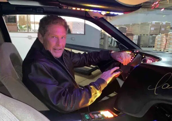 Kitt, la Supercar dell&rsquo;amata serie tv va all&rsquo;asta: ecco quanto costa