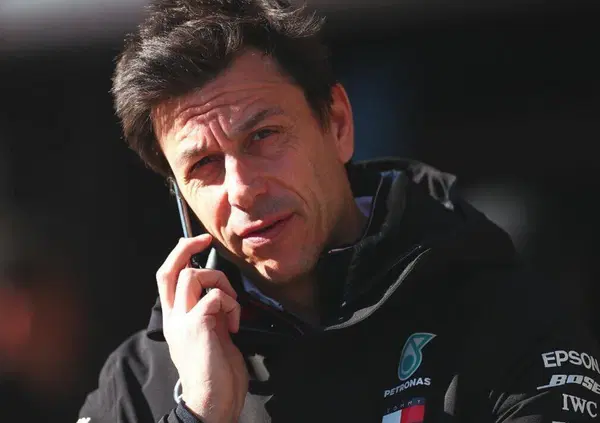 Toto Wolff, l'umiliazione, la tragedia e il riscatto: i 50 anni del team principal pi&ugrave; vincente della storia della Formula 1