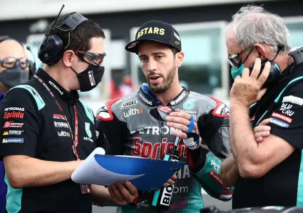 Andrea Dovizioso &egrave; in Yamaha per Fabio Quartararo (che pu&ograve; fidarsi solo di lui). Chicho Lorenzo: "Mai fidarsi!"