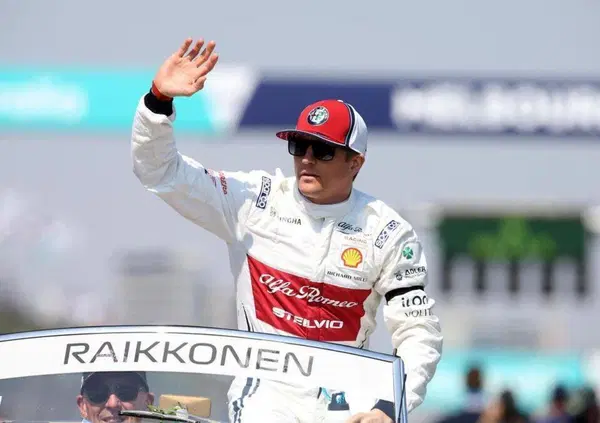 Kimi Raikkonen si scaglia contro la F1: &ldquo;C'&egrave; molta falsit&agrave; nell'ambiente, &egrave; meglio starne fuori&rdquo;