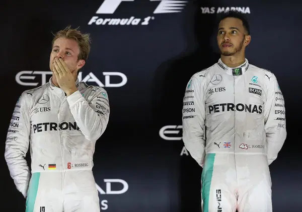 Nico Rosberg piagnucola contro Lewis Hamilton: "Che cosa gli ho fatto di male?" 