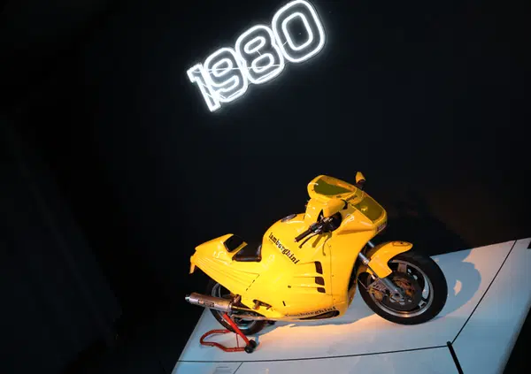 Lamborghini, non solo auto: l'incredibile storia della Design 90, la prima (e unica) moto marchiata Lambo