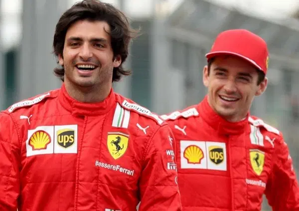 Amore a prima vista per Sainz e Leclerc: ecco il video reazione dei due ferraristi alla vista della F1-75 