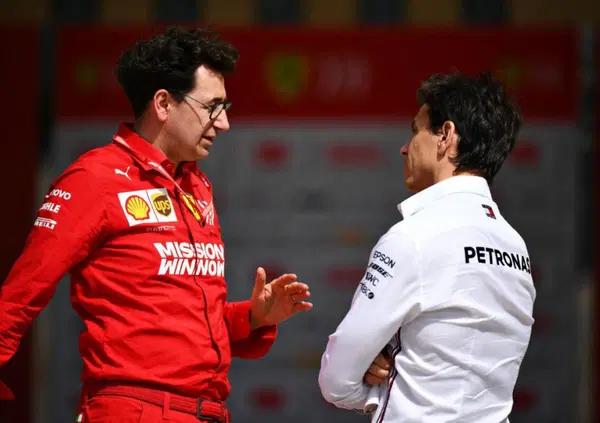 Toto Wolff sul vantaggio Ferrari: "Il disastro del 2020 li ha aiutati. Ecco perch&eacute; avranno 2 decimi al giro di vantaggio"