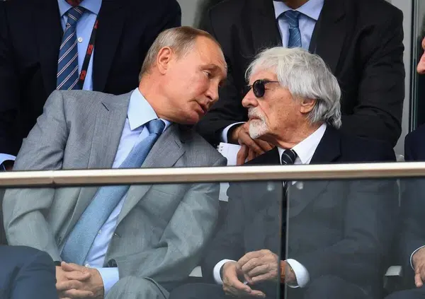 Ecclestone torna alla carica: "Tutto il mondo considera Putin un criminale, non credo gli importi della Formula 1"