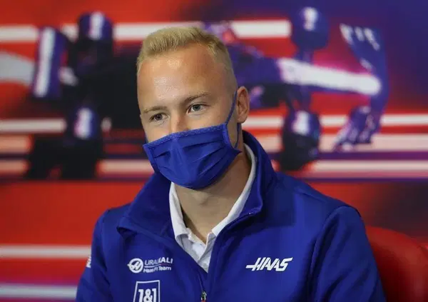 Mentre infuria la guerra (vera), Mazepin inizia la sua battaglia (anche legale) e ringrazia "Leclerc per il sostegno&rdquo; 