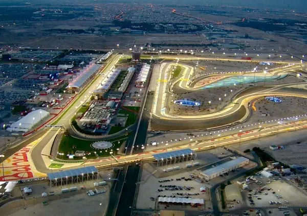 Il Bahrain attacca la Formula 1: "Cancellano il GP in Russia ma restano qui nonostante la guerra nello Yemen"
