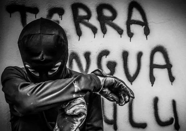 Mathieu, nazionalista c&ograve;rso: &ldquo;Colonizzati dalla Francia, vogliamo l&rsquo;autonomia&rdquo;. Le armi? &ldquo;Siamo per la pace, ma senza risposte continueremo a manifestare"