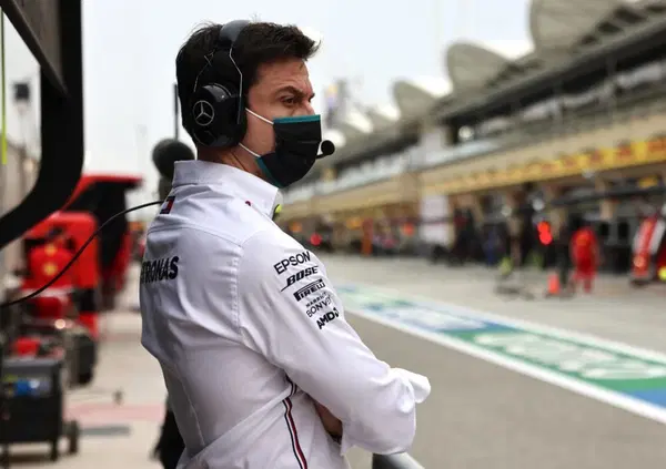 Toto Wolff svela un retroscena: "Errore di Russell? No, glielo abbiamo detto noi"