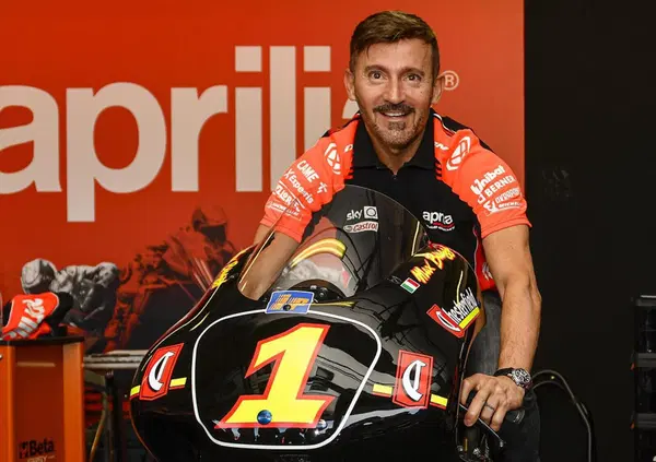 Max Biaggi, c'&egrave; una dedica speciale per l'ingresso nella Hall of Fame: &ldquo;E per tutti quelli che mi hanno seguito&rdquo;