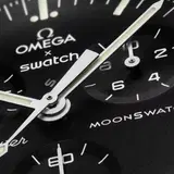 Omega x Swatch: arriva il MoonSwatch di plastica che ha fatto deflagrare i social 3