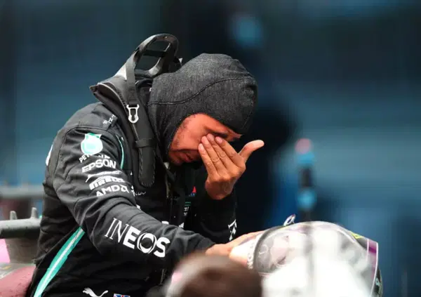 Shock a Jeddah, tweet di un commissario contro Hamilton: "Spero abbia un incidente come Grosjean"